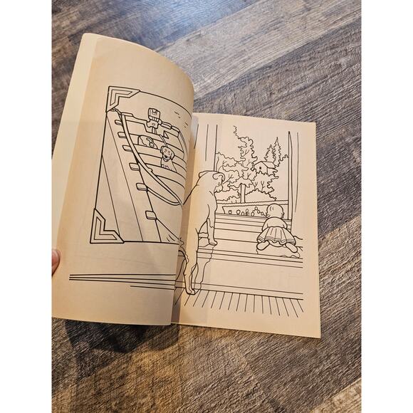 Carl’s Scrapbook Coloring Book By Alexandra Day Good Dog Carl 1997 Unused New - Picture 3 of 7